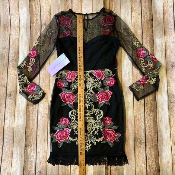 NWT L’Atiste by Amy Black Sheer Embroidered Floral Lined Pencil Dress S side zip - Picture 7 of 12